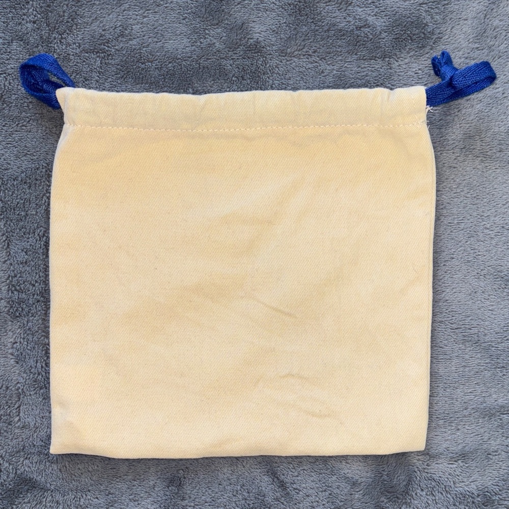 Louis Vuitton Beige Dust Bag with Blue Drawstrings - Picture 2 of 3